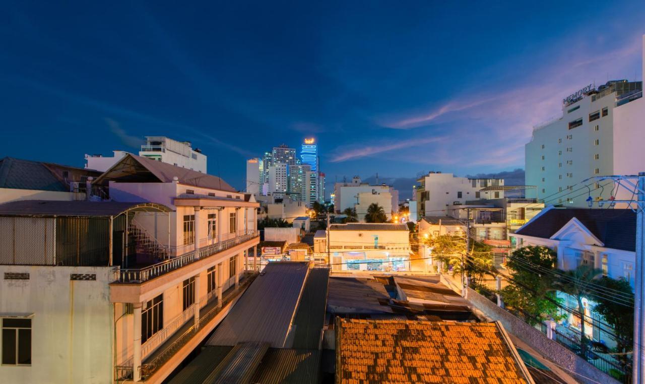 Megi Homestay Nha Trang Buitenkant foto