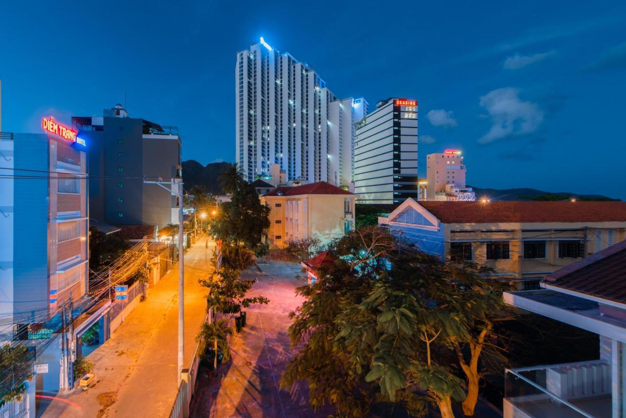 Megi Homestay Nha Trang Buitenkant foto